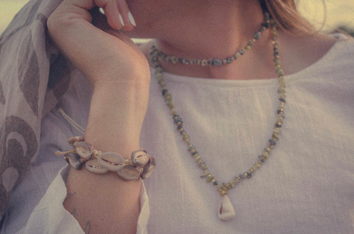 Cone Shell Agate Necklace