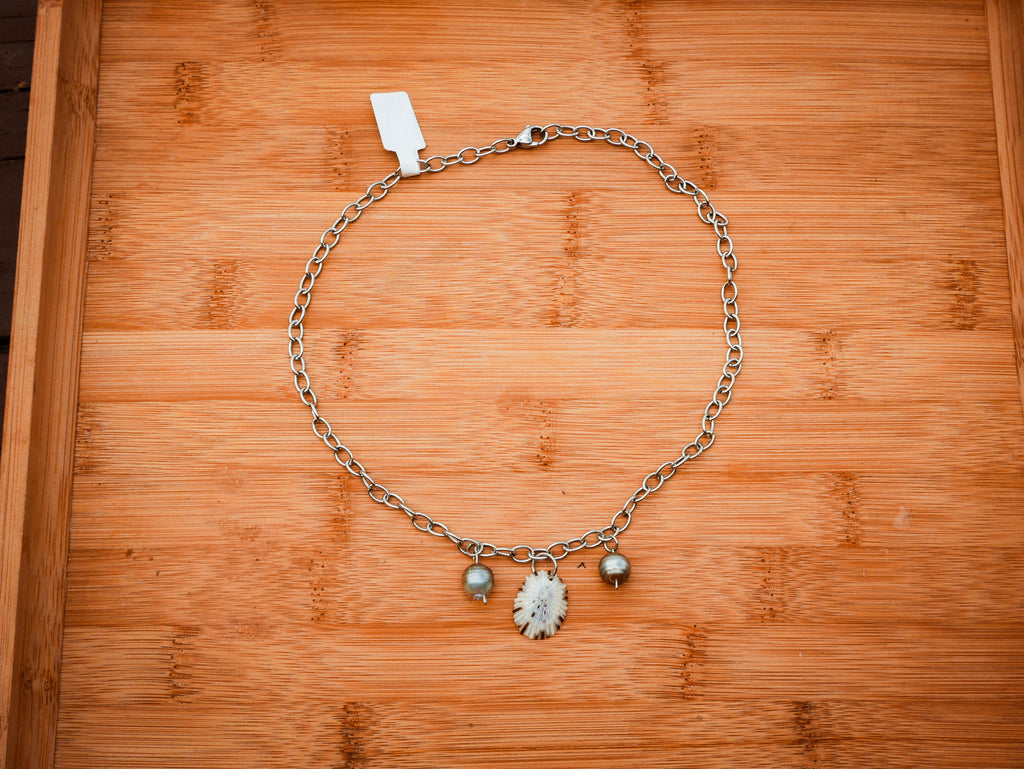 Opihi and Tahitian Pearl Necklace