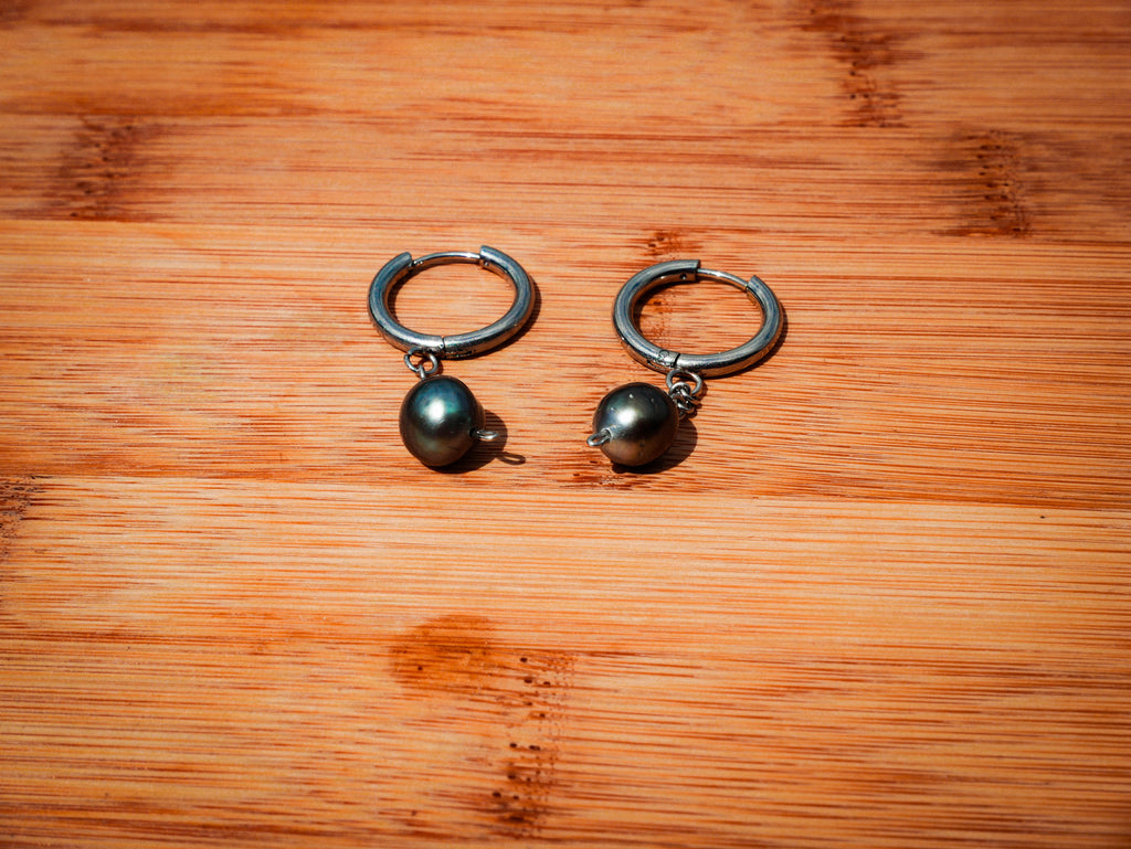 20mm Tahitian Pearl Huggies