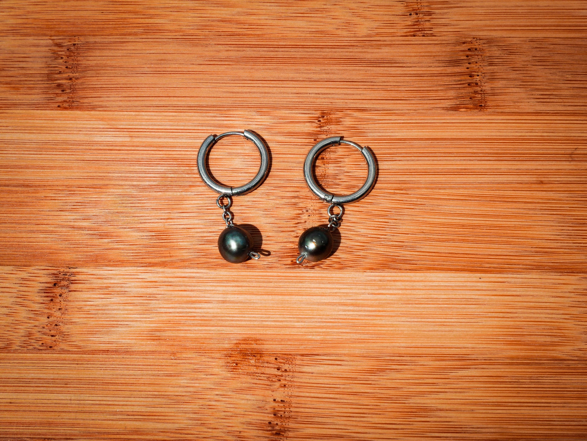 20mm Tahitian Pearl Huggies