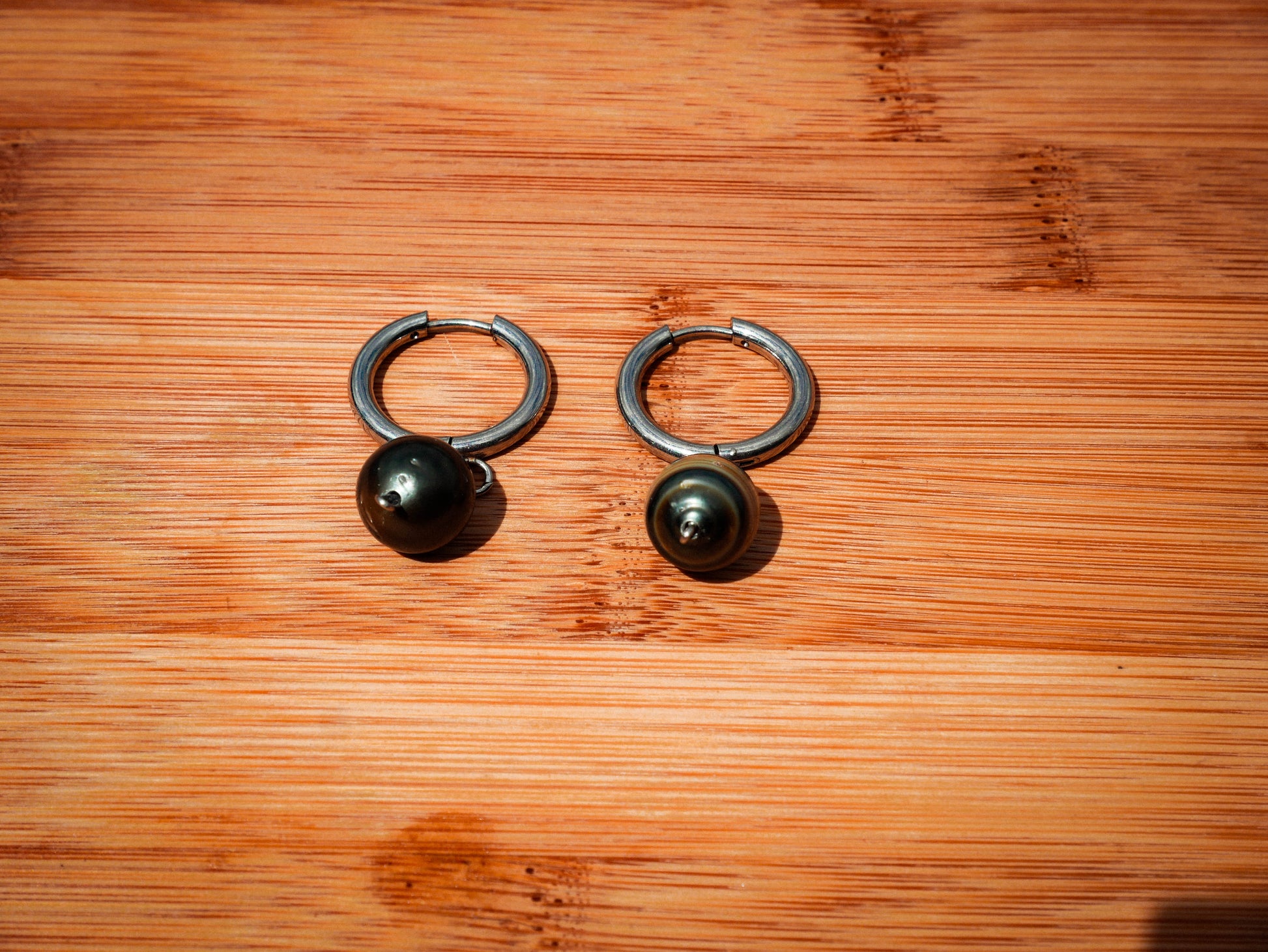 20mm Tahitian Pearl Huggies