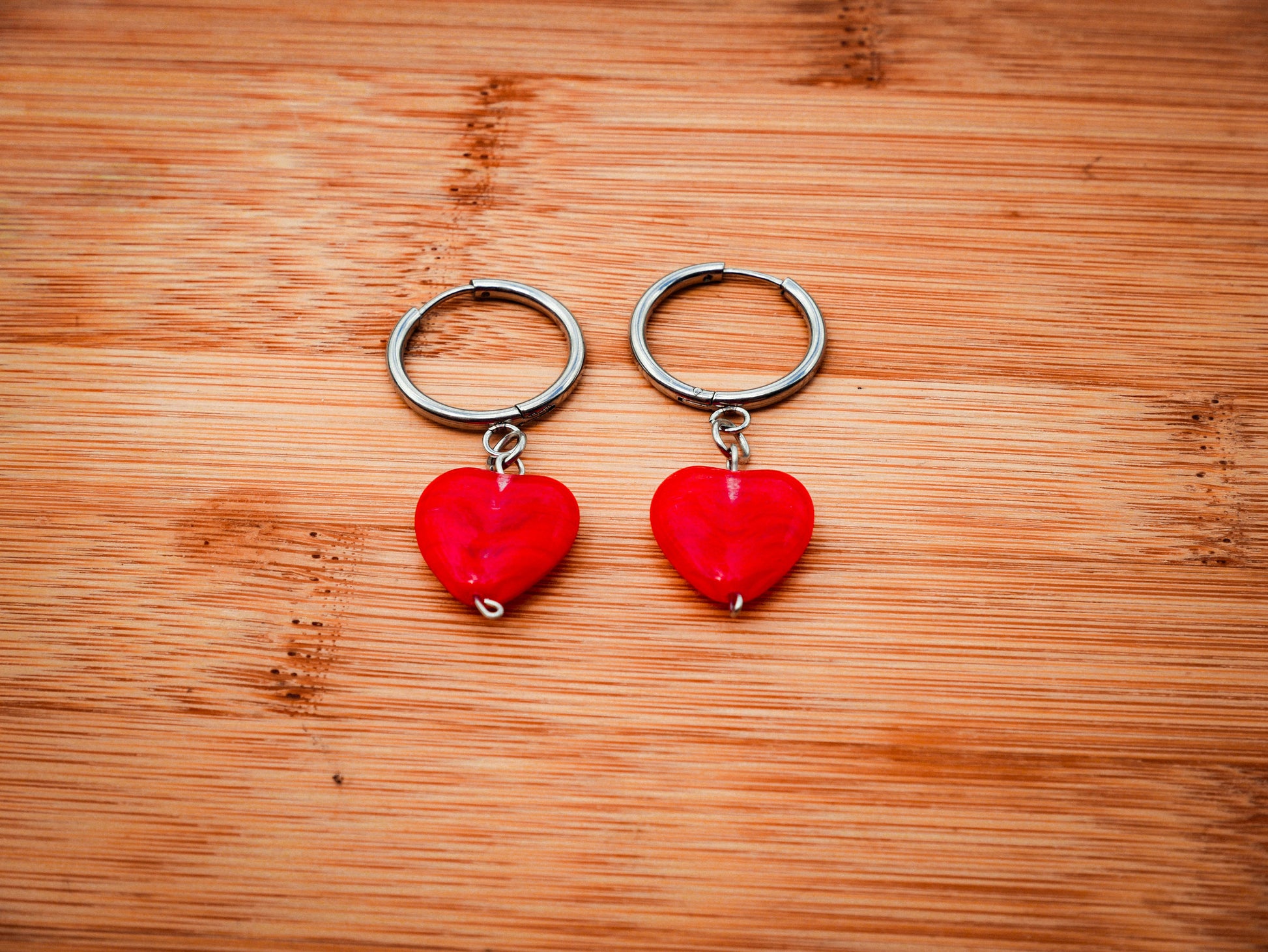 20mm Love Line Heart Huggies
