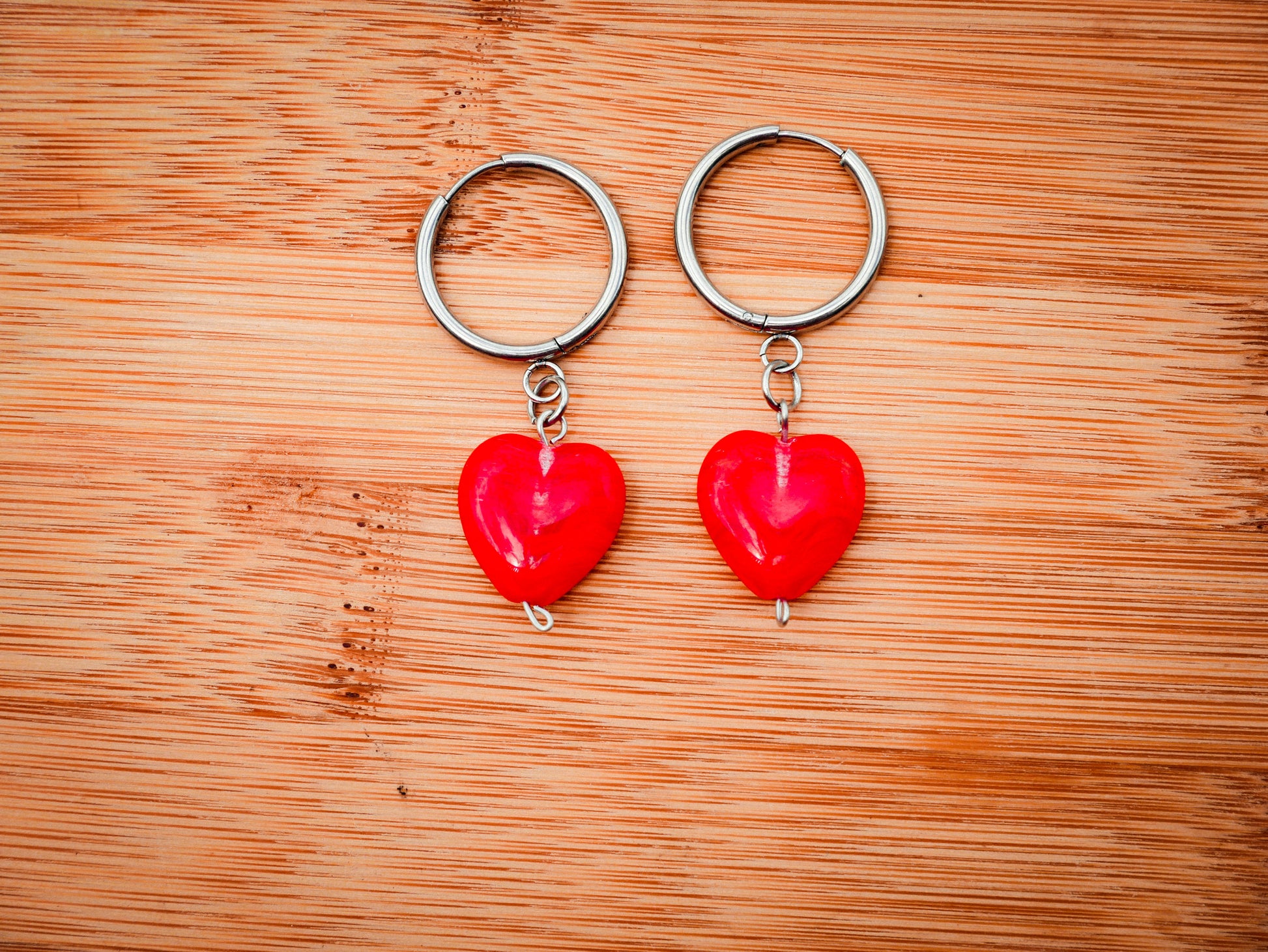 20mm Love Line Heart Huggies